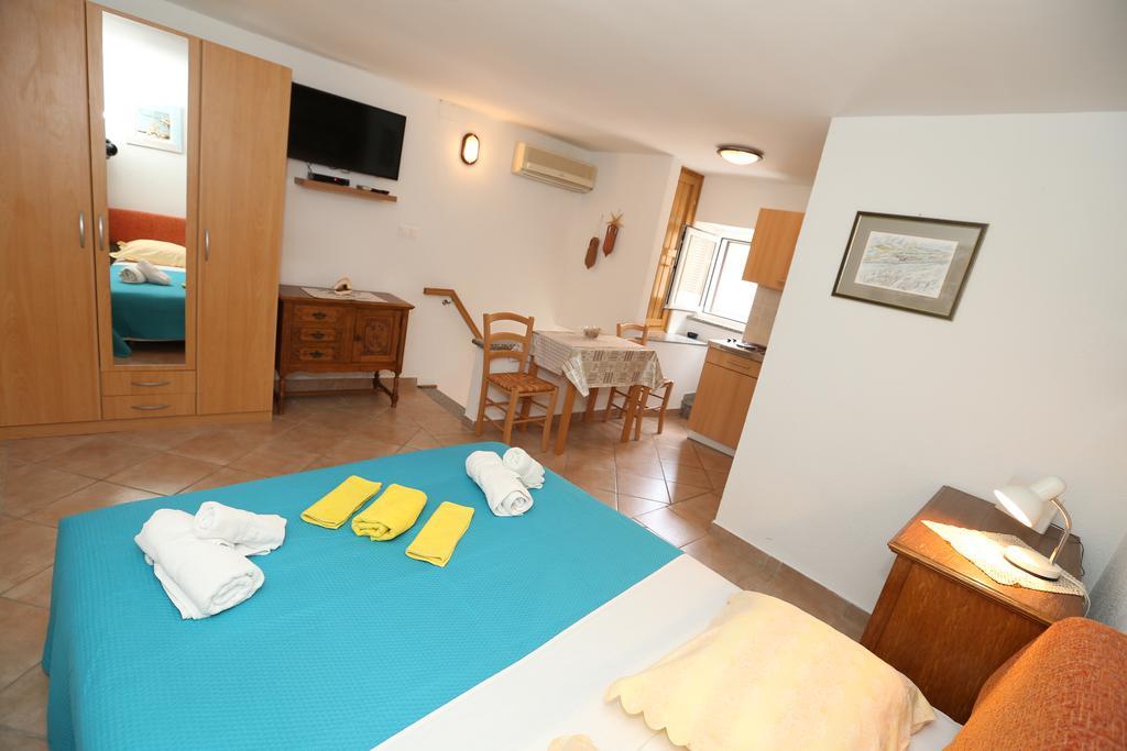 Studio Apartment Tea Baška Exterior foto